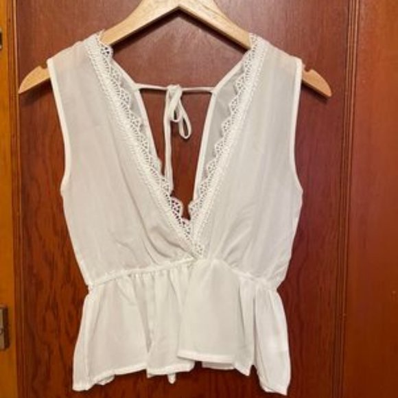 NWOT Shein White Lace Panel Peplum Tank Top - Picture 2 of 5